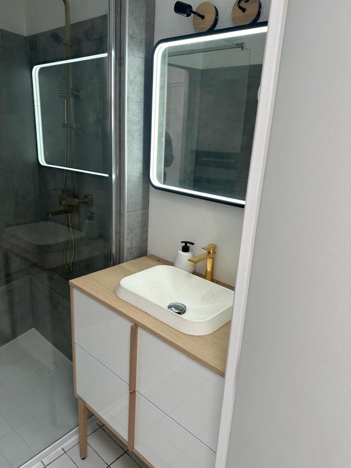 Studio Premiere Ligne Mer Parking La Grande Motte Luaran gambar